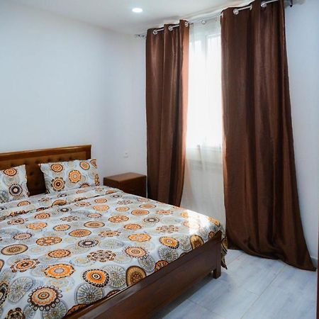 Hostel Les Pins Alger Εξωτερικό φωτογραφία